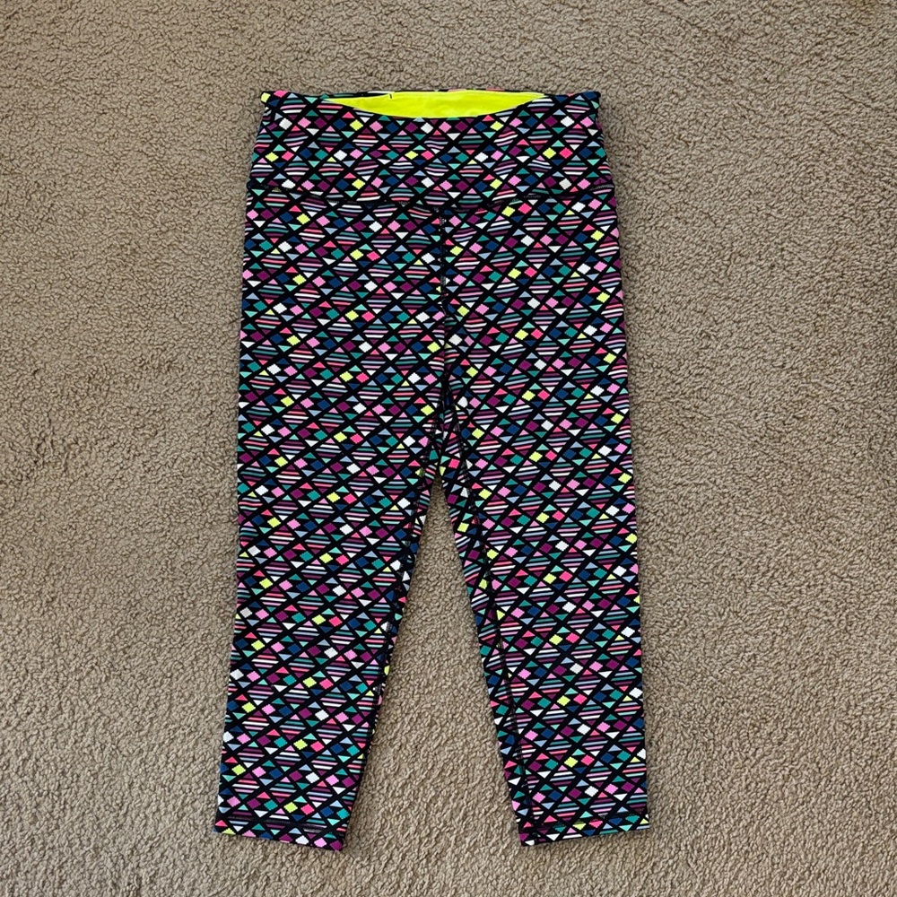Victoria's Secret VSX Workout Capris - Black and Pink Geometric